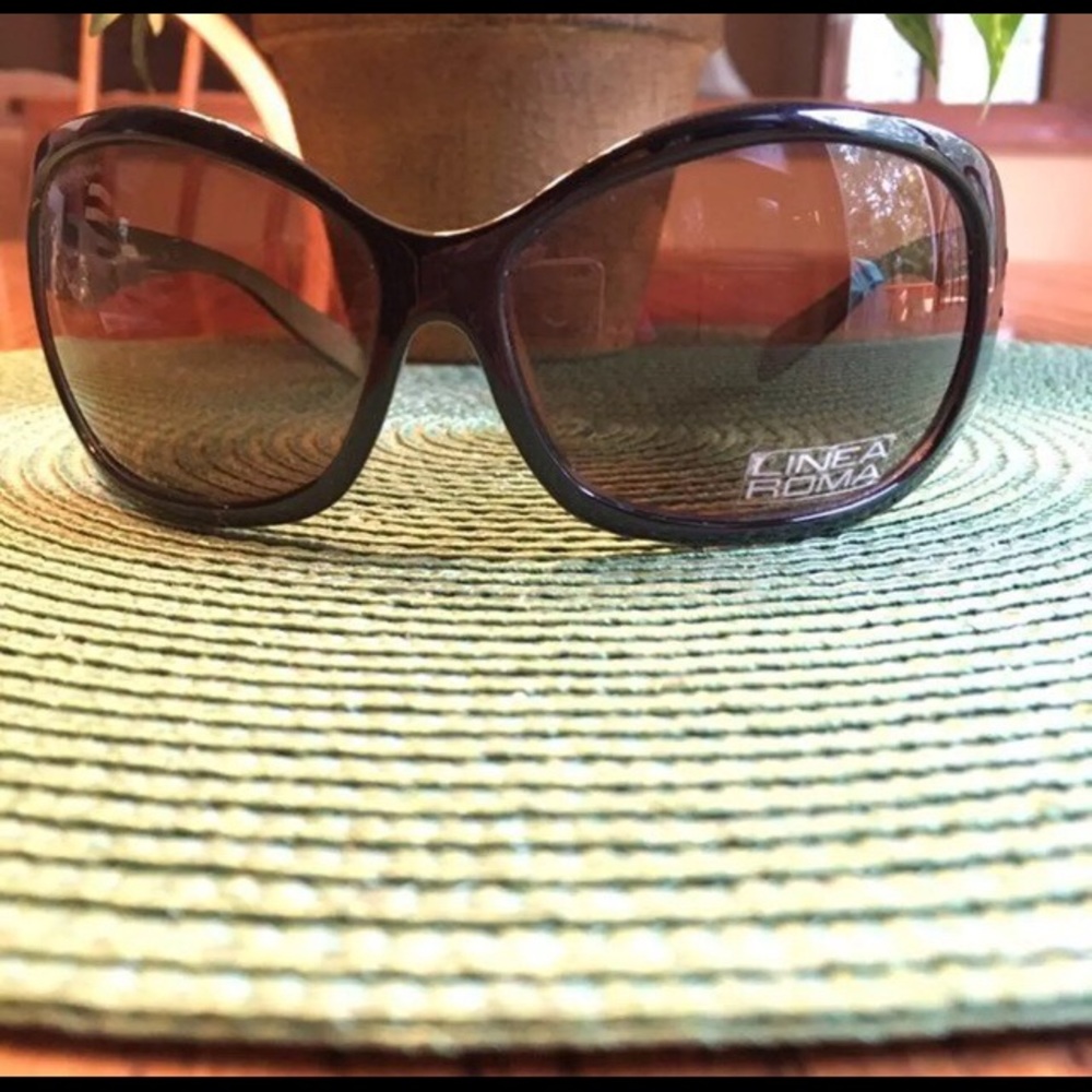 Linea Roma women’s sunglasses